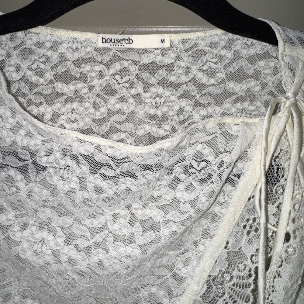 Women's Cream Lace Wrap Long-Sleeve Top - Picture 3 of 5